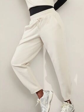 Athlete  Allure High Rise Jogger in Bone - Size L